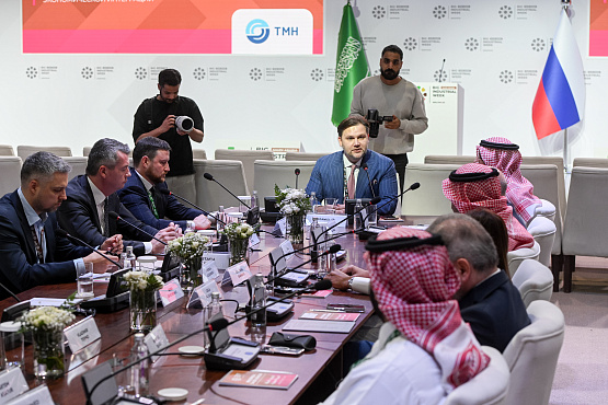 Государственная компания «Автодор» расширяет международное сотрудничество на форуме «Иннопром» в Саудовской Аравии