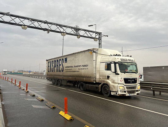 Down the M-4 "Don" in Krasnodar Krai, 6 weight-in-motion checkpoints arranged